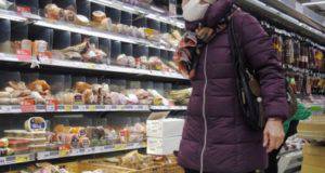 Исследование: две трети россиян тратят больше половины бюджета на еду
