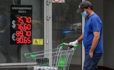 Аналитики оценили вклад угрозы санкций в ослабление рубля
