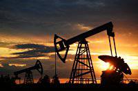 Рубль уверенно растет на фоне дорогой нефти