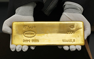Минфин предложил дать россиянам возможность покупать золото на скупленную ранее валюту